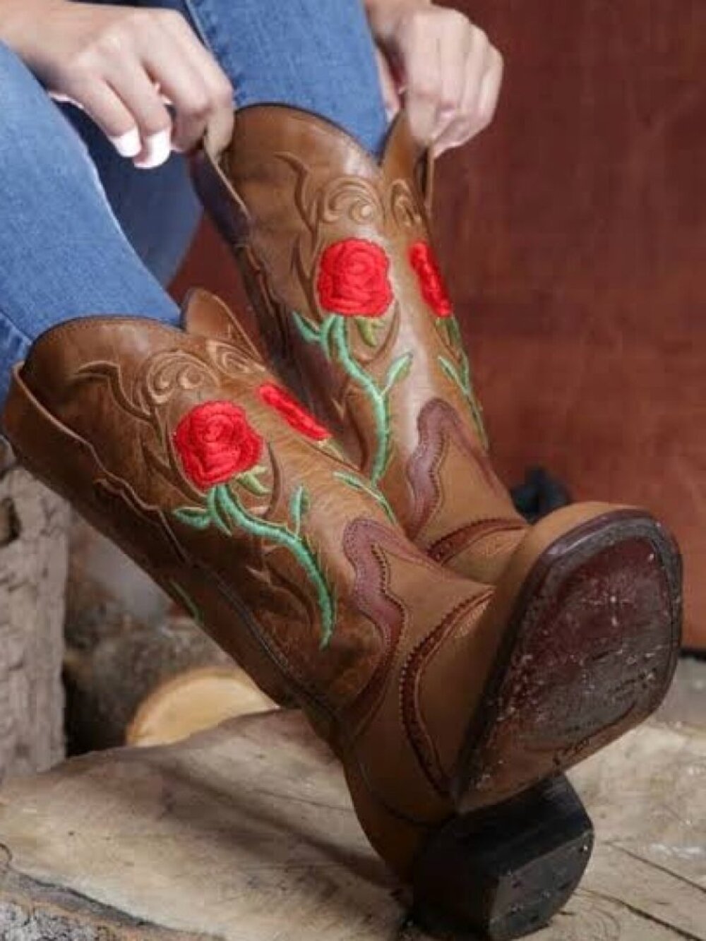 TOMBSTONE Arena Queen Red Rose Square Toe Boots in Red Roses Size US 8